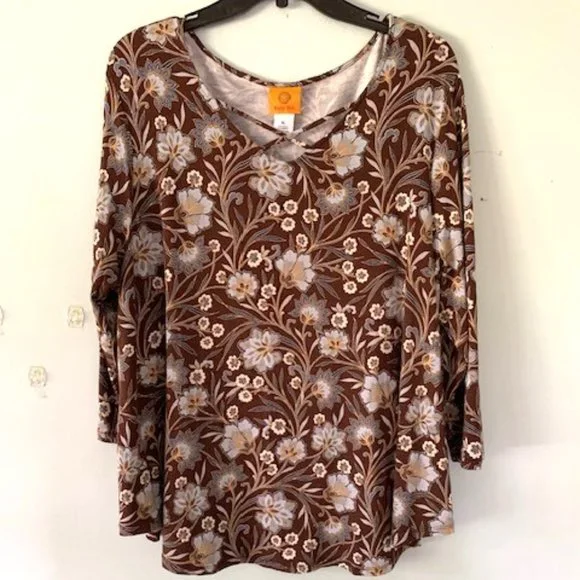 Ruby Rd Top - Picture 1 of 4